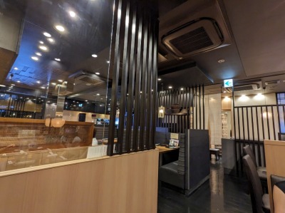 <うなぎ大黒屋>店内の様子 鎌倉駅のうなぎ--うなぎ大黒屋 鎌倉常盤店