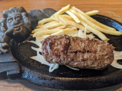 <ブロンコビリー>黒毛和牛ハンバーグ 笠寺駅のステーキ・ハンバーグ--ブロンコビリー 笠寺店