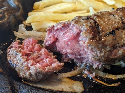 <ブロンコビリー>黒毛和牛ハンバーグ 笠寺駅のステーキ・ハンバーグ--ブロンコビリー 笠寺店
