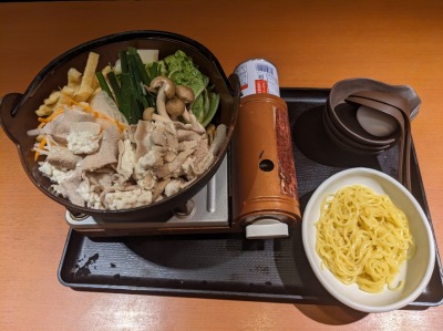 <和食さと>さとの特選鍋 上野芝駅のファミレス--和食さと 上野芝店