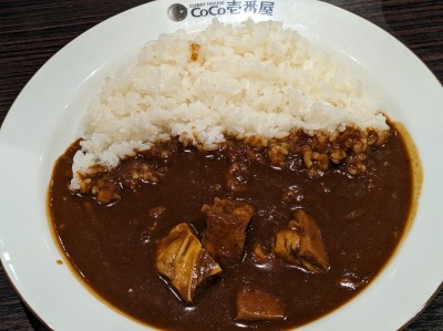 <CoCo壱番屋>The牛咖喱 つつじヶ丘駅のカレー--CoCo壱番屋 調布つつじヶ丘店