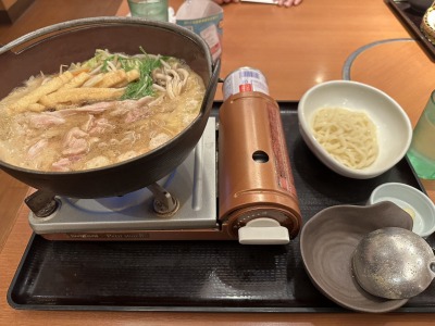 <和食さと>さとの特選鍋 上野芝駅のファミレス--和食さと 上野芝店