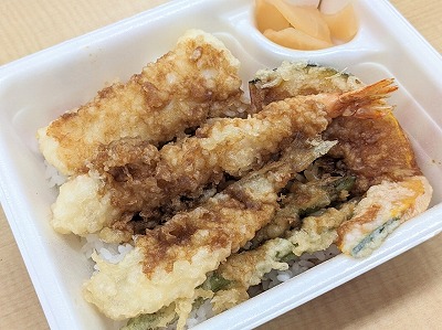 <天丼てんや>お持ち帰り 海浜幕張駅の天丼--天丼てんや 海浜幕張店