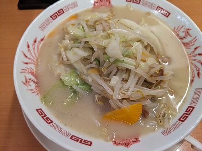 <日高屋>野菜たっぷりタンメン 上大岡駅の中華--日高屋 上大岡西口北店
