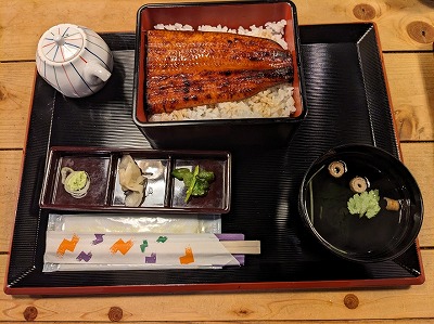 <鰻の成瀬>うな重(梅) 源道寺駅のうなぎ--鰻の成瀬 アクロスプラザ富士宮店