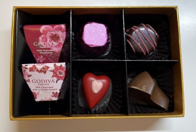 <ゴディバ>バレンタインデー 和泉中央駅のチョコレート--ゴディバ ららぽーと和泉店