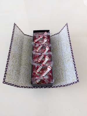 <桔梗屋東治郎>信玄餅 酒折駅周辺の和菓子--桔梗屋東治郎 和戸店