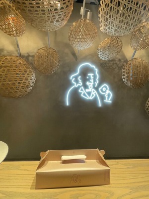 ���s�͌����w���ӂ̃h�[�i�b�c--�R�G�h�[�i�c�@���s�X