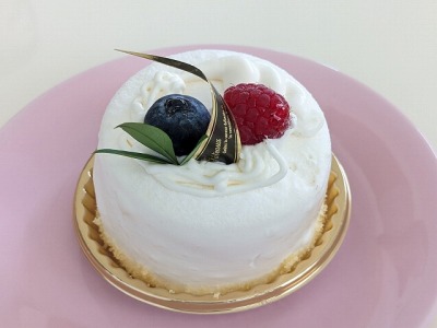 <アングーテ>ケーキ 屏風浦駅周辺のケーキ--アングーテ