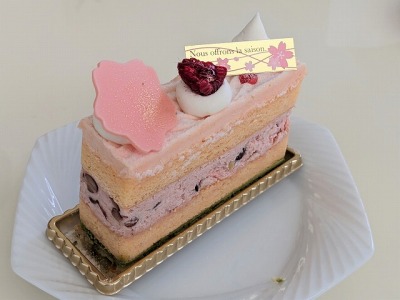 <アングーテ>ケーキ 屏風浦駅周辺のケーキ--アングーテ