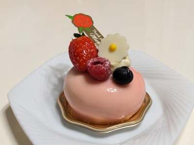 <アングーテ>母の日 屏風浦駅周辺のケーキ--アングーテ