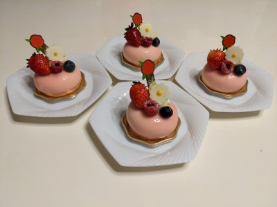 <アングーテ>母の日 屏風浦駅周辺のケーキ--アングーテ