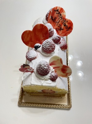 <クロッシュ・デュ・ボヌール>母の日のケーキ 屏風浦駅周辺のケーキ--クロッシュ・デュ・ボヌール