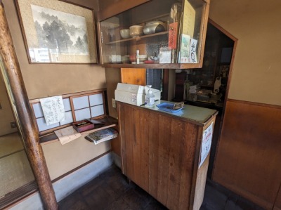 <光泉>店内の様子 北鎌倉駅周辺のいなり寿司--光泉