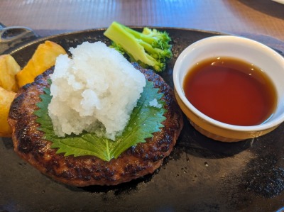 <フォルクス>和風おろしハンバーグランチ 新橋駅のステーキ&ハンバーグ--フォルクス 新橋店