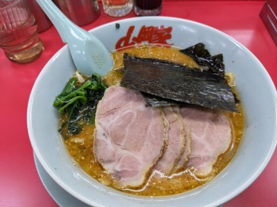 <ラーメン山岡家>特製味噌チャーシュー麺 西新町駅周辺の豚骨ラーメン--ラーメン山岡家 明石店