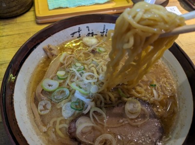 �������̉w���ӂ̖��X���[����--���݂�@�������̓X