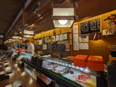 <いなせ寿司>お店外観 山手駅周辺の寿司--いなせ寿司 本牧店
