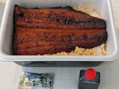 <鰻の成瀬>テイクアウト 日本橋駅周辺のうなぎ--鰻の成瀬 大阪日本橋店