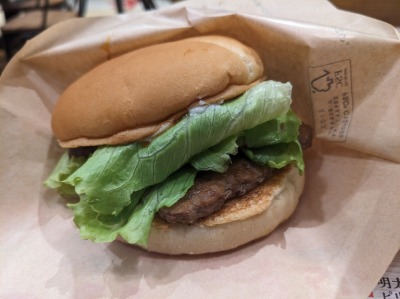 <ウェンディーズ・ファーストキッチン>Jr.てりやきバーガー 用賀駅周辺のハンバーガー--ウェンディーズ・ファーストキッチン 用賀店