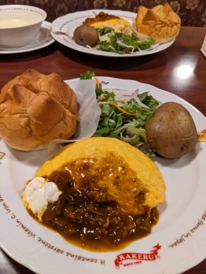 <ラケル>ランチのシチューオムライス 黒田駅周辺のオムライス--ラケル イオンモール木曽川店