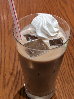 <ポムの樹>ドリンク 京橋駅周辺のオムライス--ポムの樹 京阪モール京橋店