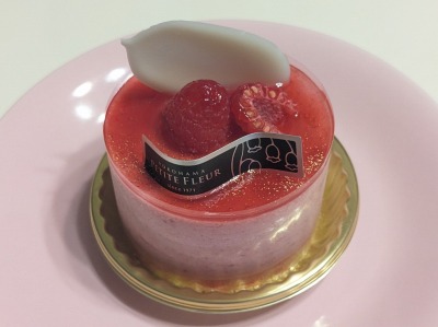 <プチ・フルール>ケーキいろいろ 上大岡駅周辺のケーキ--プチ・フルール 上大岡本店