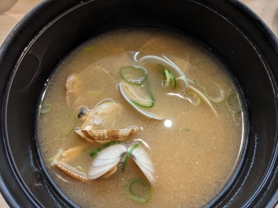 <はま寿司>味噌汁 北山田駅の回転寿司--はま寿司 川崎野川店