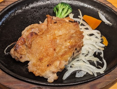 <ステーキのあさくま>カリカリチキンステーキ 大府駅のステーキ・ハンバーグ--ステーキのあさくま 大府店