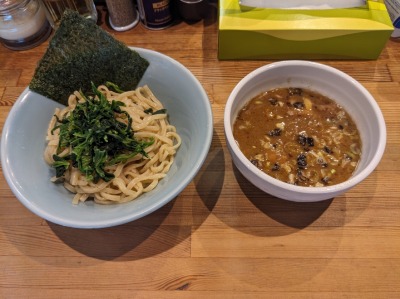 <鶴一家>濃厚つけ麺 横浜駅周辺のラーメン--鶴一家