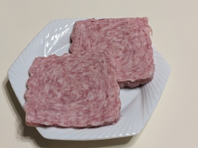 <二の岡ハム>ボロニアソーセージ 御殿場駅周辺の生活--二の岡ハム
