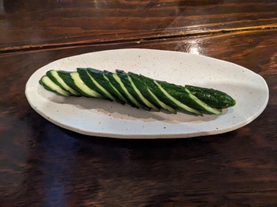 <繋>きゅうりの浅漬け 横浜駅周辺の海鮮居酒屋--繋