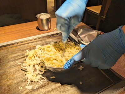 <鶴橋風月>風月焼き 京橋駅周辺のお好み焼き・焼きそば--鶴橋風月 京橋店