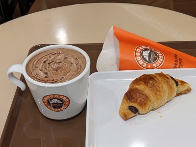 <サンマルクカフェ>ベルギーチョコココア 入間市駅のカフェ--サンマルクカフェ 三井アウトレットパーク入間店
