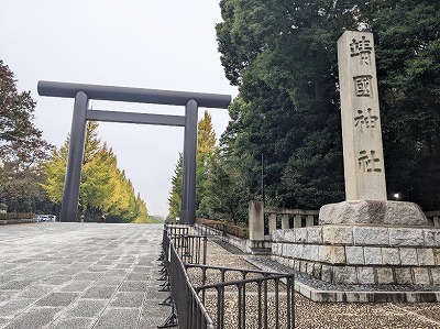 �����_��