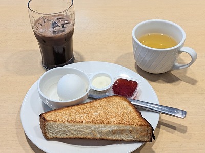 <ジョナサン>ライトモーニングセット 立川駅のファミレス--ジョナサン 立川北口店