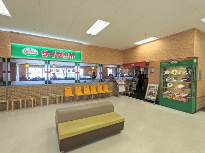 <サイゼリヤ>お店外観 小田栄駅のイタリアンファミレス--サイゼリヤ イトーヨーカドー川崎店