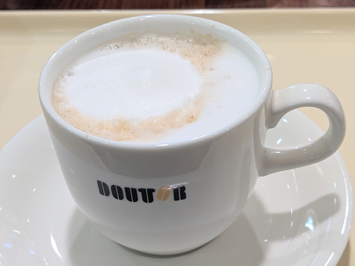 <ドトールコーヒーショップ>カフェ・ラテ 虎ノ門駅のカフェ--ドトールコーヒーショップ 虎ノ門桜田通り店