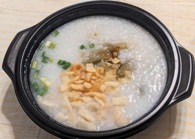 �����E���؊X�w���ӂ̒���--�n����̓X  ����@�{��