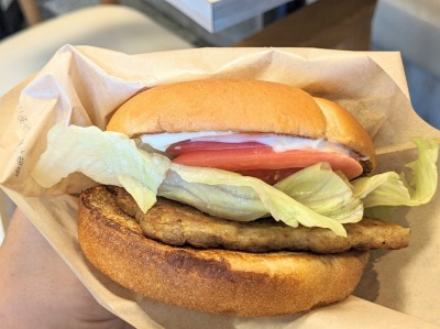 <ウェンディーズ・ファーストキッチン>ブレックファーストサンド 大宮駅周辺のハンバーガー--ウェンディーズ・ファーストキッチン 大宮西口店