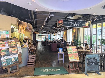 �����F�s�{�w���ӂ̃n���o�[�K�[--�t���b�V���l�X�o�[�K�[�@�F�s�{�X