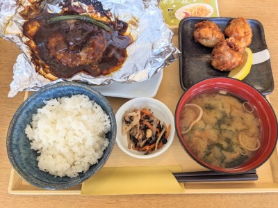 <ココス>包み焼きハンバーグ膳 馬堀駅周辺のファミレス--ココス アル・プラザ亀岡前店