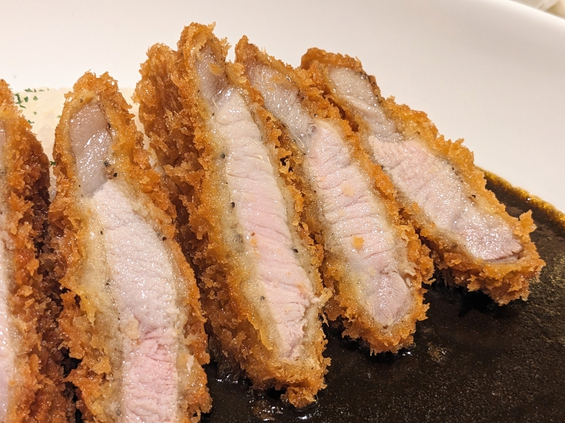 <ボングー>安曇野げんき豚のカツカレー 新宿駅周辺のカレー--ボングー NEWoMan新宿店