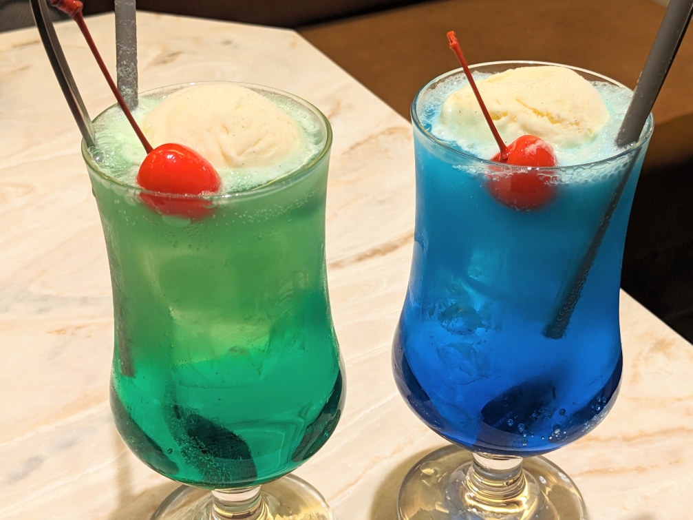 <ボングー>デザートドリンクセット 新宿駅周辺のカレー--ボングー NEWoMan新宿店