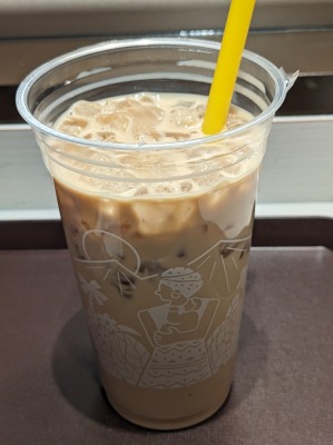 <ゼッテリア>ドリンク 八乙女駅周辺のハンバーガー--ゼッテリア 仙台加茂店