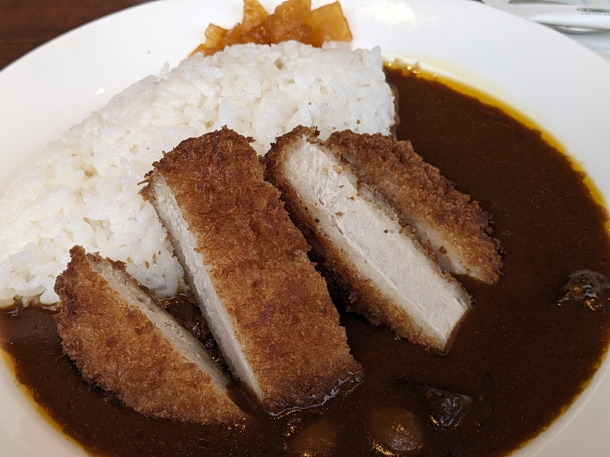 <珈琲館>三元豚の厚切りロースカツカレー 鴨宮駅周辺のカフェ--珈琲館 ダイナシティ小田原店