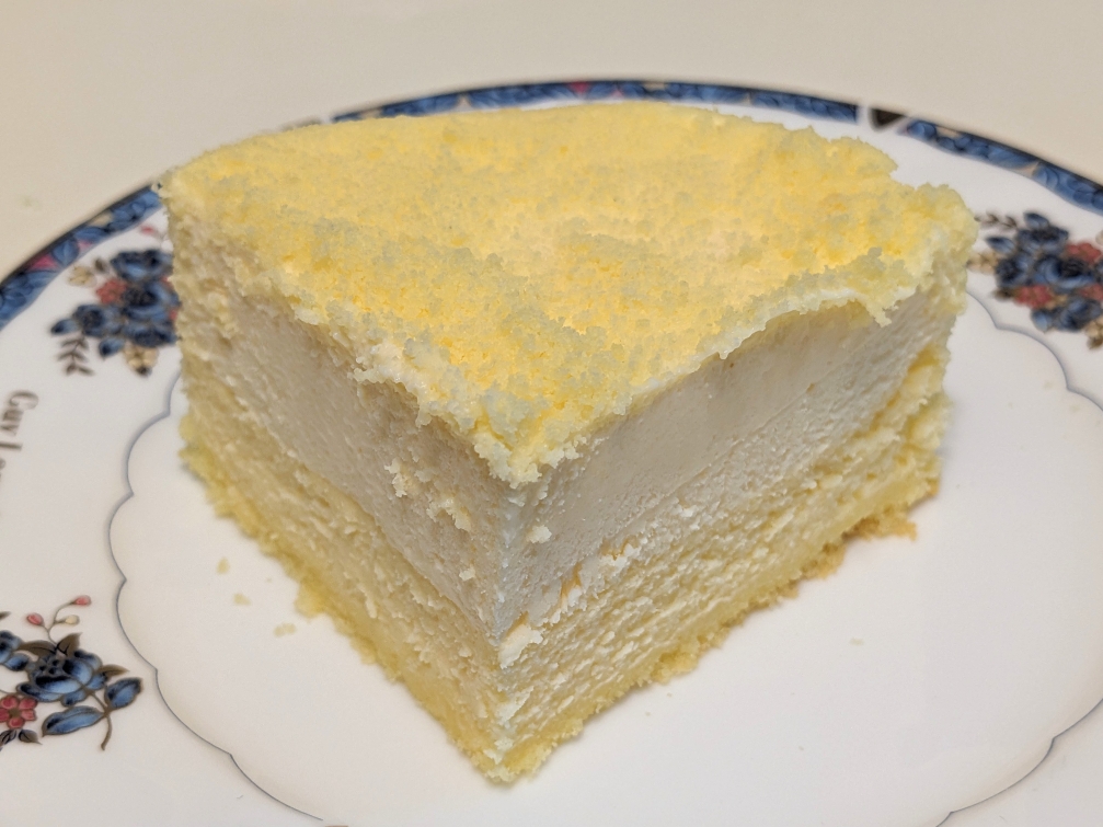 <ルタオ>ドゥーブルフロマージュ 南小樽駅周辺のケーキ--ルタオ 本店