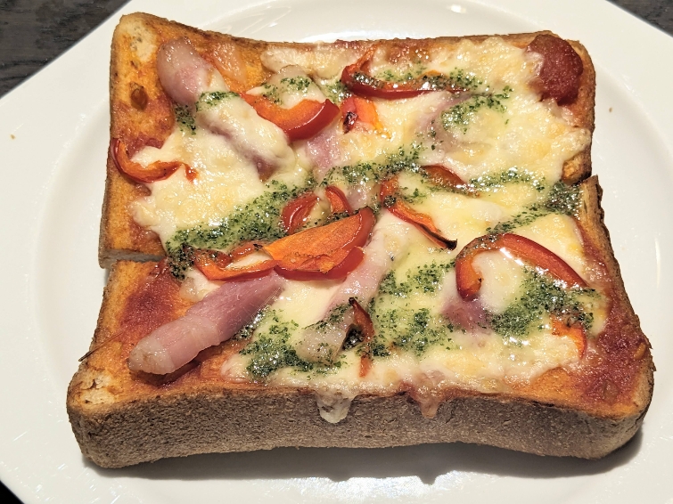 <むさしの森珈琲>PIZZAトースト 研究学園駅周辺のカフェ--むさしの森珈琲 イーアスつくば店