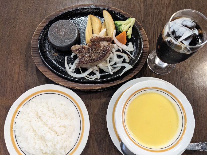 <ステーキのあさくま>ランチステーキ 中部国際空港駅周辺のステーキ・ハンバーグ--ステーキのあさくま 中部国際空港店