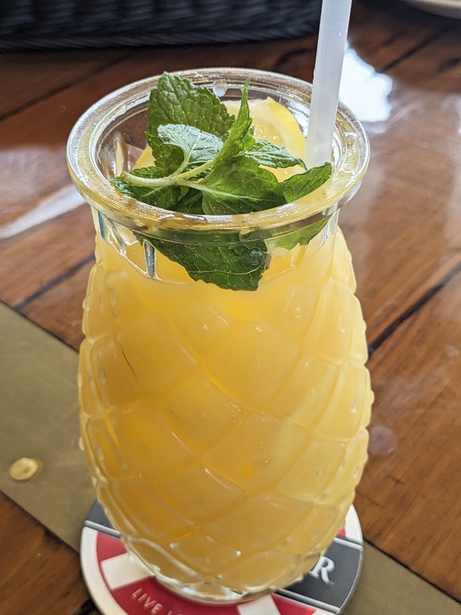 <レッドロブスター>ドリンク 酒折駅周辺のシーフードレストラン--レッドロブスター 甲府店